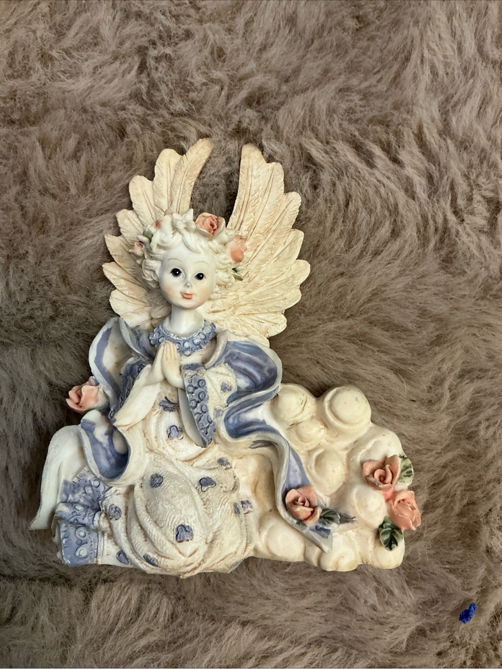 Vintage Resin Angel Praying on Cloud Figurine Floral Wings Statue Decor